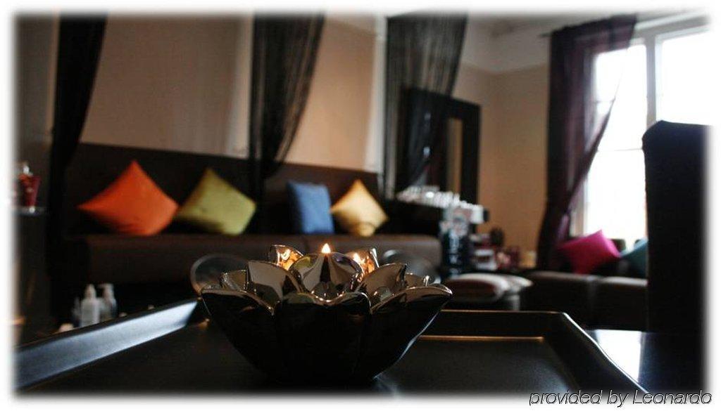 Hertford House Room photo