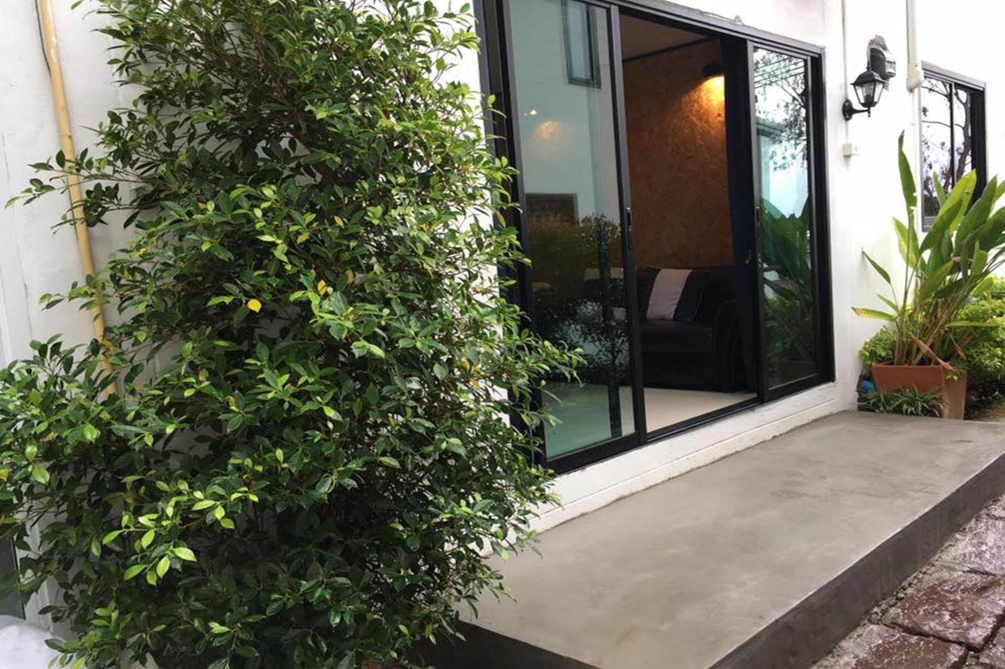 Hertford House Exterior photo